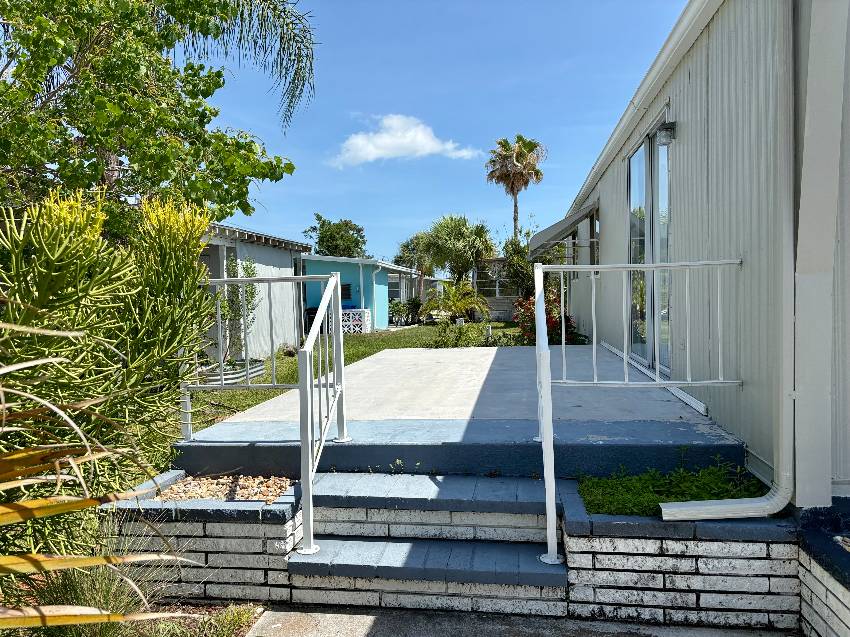982 Vincent E a Venice, FL Mobile or Manufactured Home for Sale