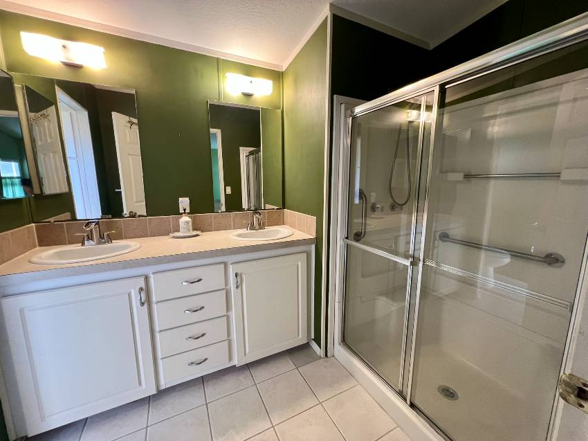170 Begonia Terrace a Parrish, FL Mobile or Manufactured Home for Sale