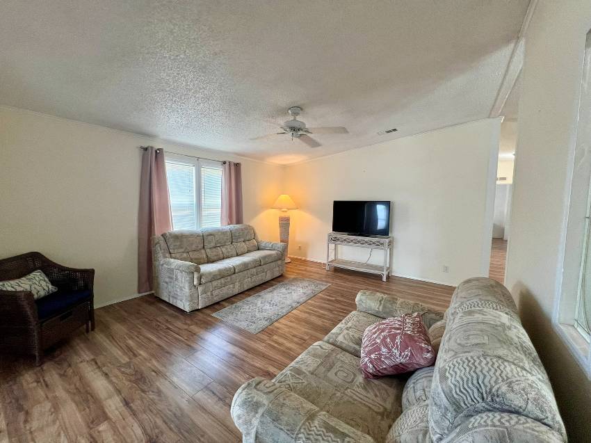 9814 Sucia Circle a Parrish, FL Mobile or Manufactured Home for Sale