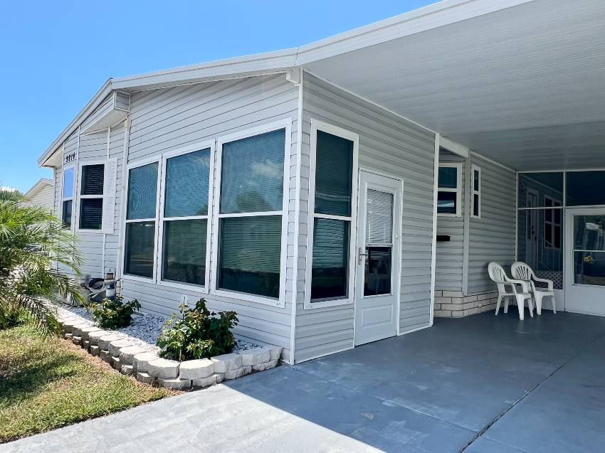 9814 Sucia Circle a Parrish, FL Mobile or Manufactured Home for Sale