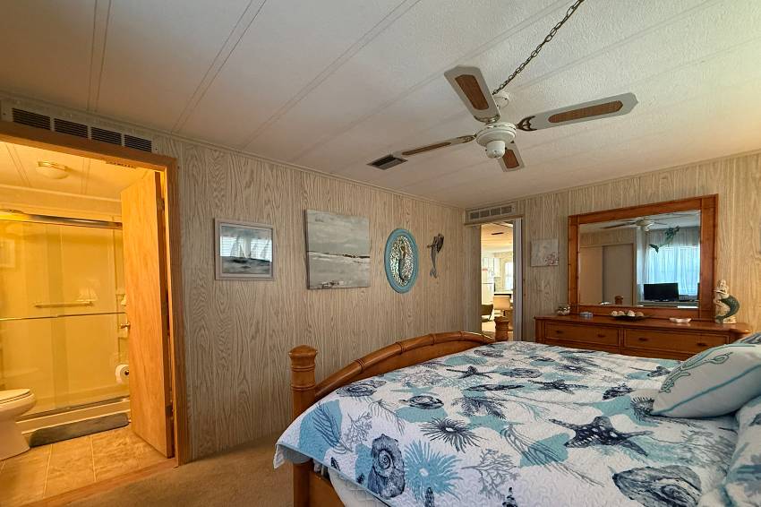 7323 Westwood Dr a Ellenton, FL Mobile or Manufactured Home for Sale