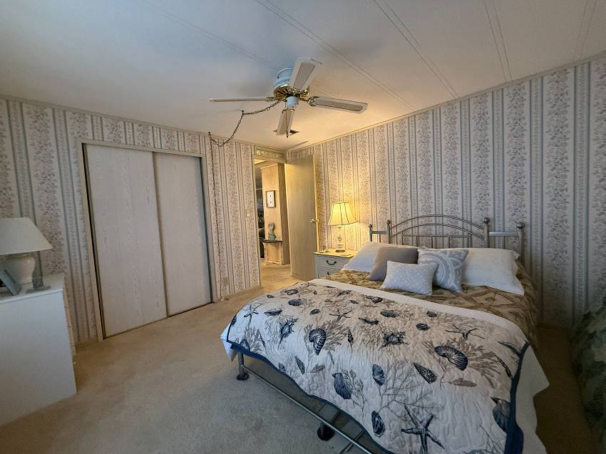 7323 Westwood Dr a Ellenton, FL Mobile or Manufactured Home for Sale