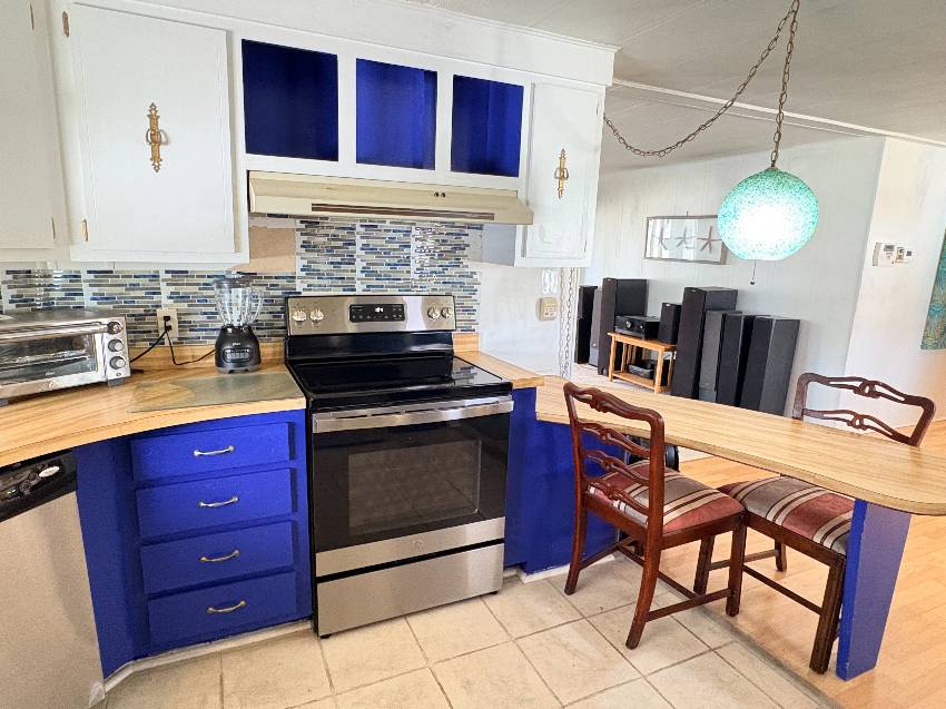 441 Zacapa a Venice, FL Mobile or Manufactured Home for Sale
