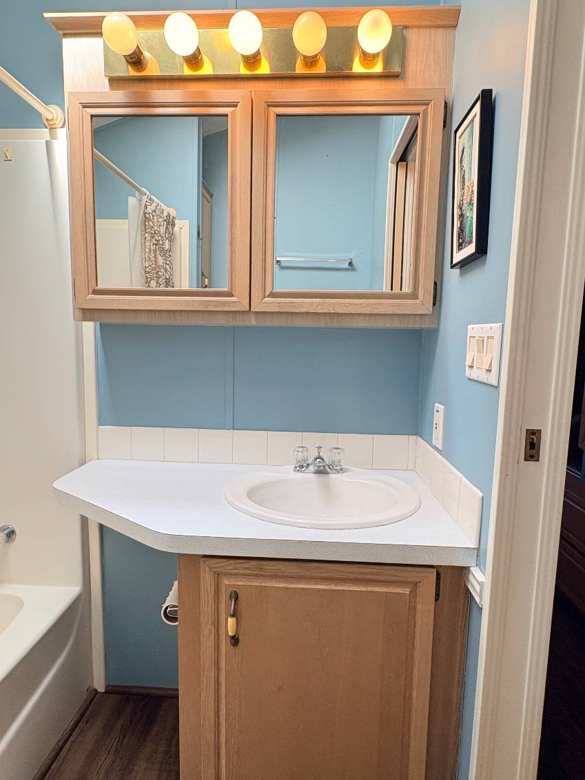 254 Magnolia St a Nokomis, FL Mobile or Manufactured Home for Sale