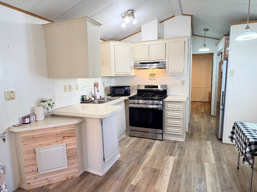 1300 N River Rd Lot C74 a Venice, FL Mobile or Manufactured Home for Sale